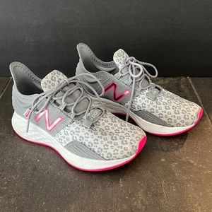 New Balance Roav Running Shoe, Gray Leopard, Sz 12